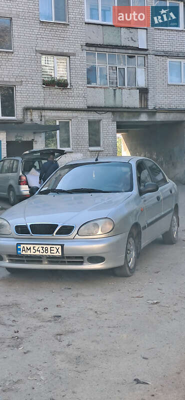 Седан Daewoo Lanos 2004 в Житомире