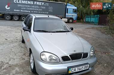 Седан Daewoo Lanos 2004 в Малині