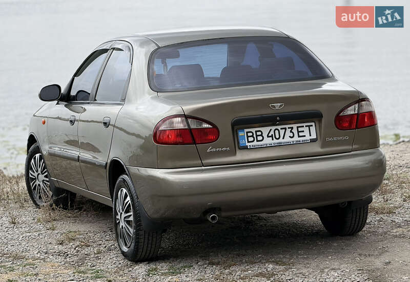 Седан Daewoo Lanos 2003 в Днепре