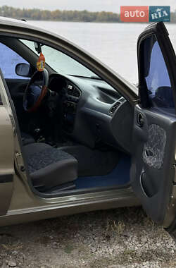 Седан Daewoo Lanos 2003 в 