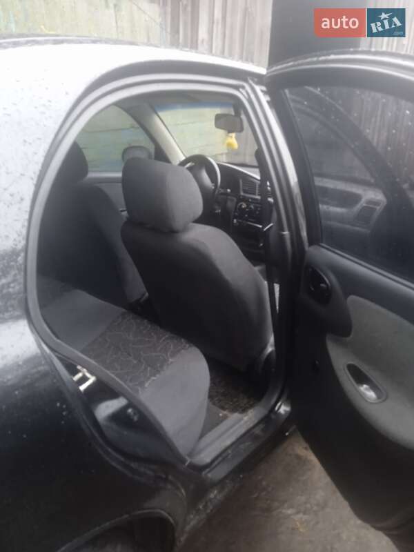 Седан Daewoo Lanos 2008 в Понорниці