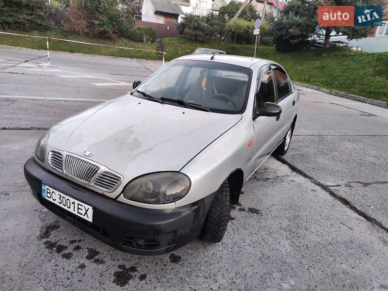 Седан Daewoo Lanos 2003 в Львове