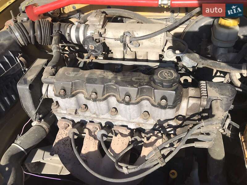 Седан Daewoo Lanos 2002 в Днепре