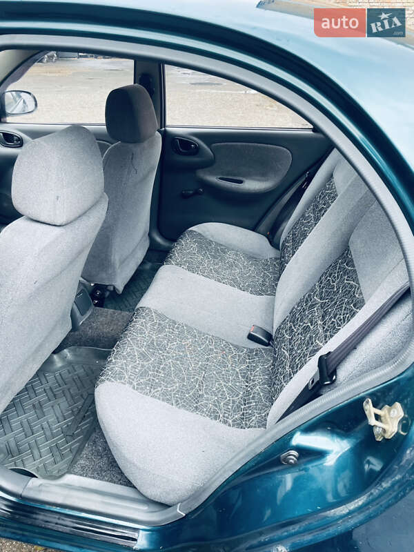 Седан Daewoo Lanos 2006 в Киеве