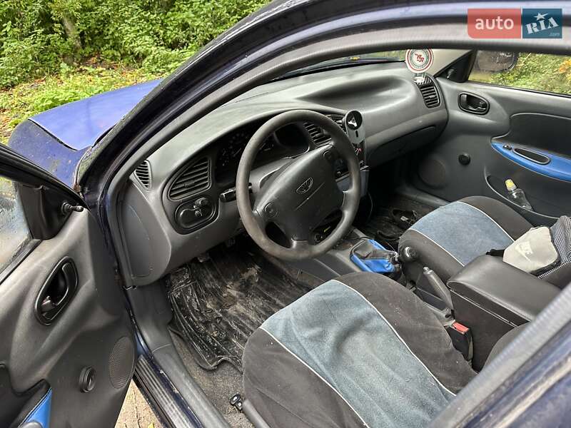 Седан Daewoo Lanos 2006 в Золочеві