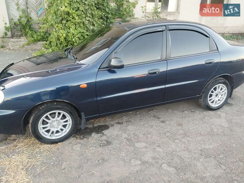 Седан Daewoo Lanos 2004 в Томашполе