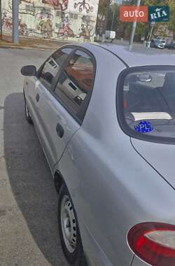 Седан Daewoo Lanos 2004 в  фото 2 Седан Daewoo Lanos 2004 в