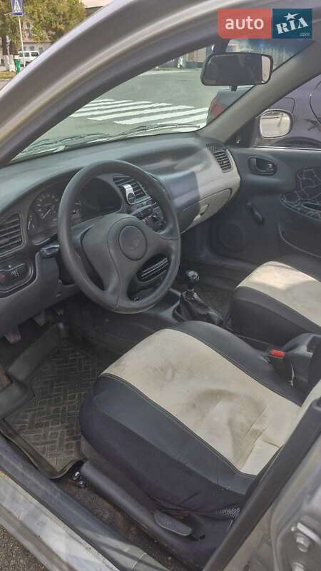 Седан Daewoo Lanos 2004 в Харькове