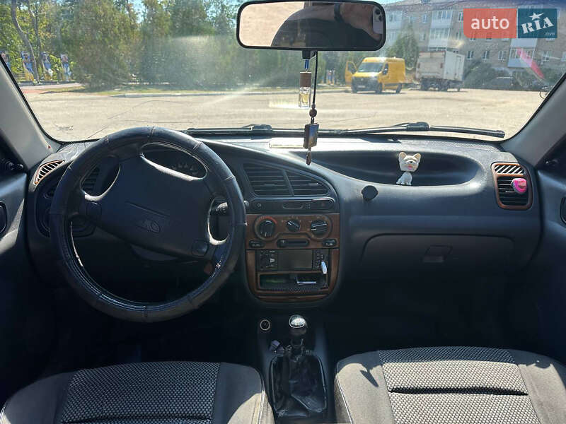 Седан Daewoo Lanos 2003 в Харькове
