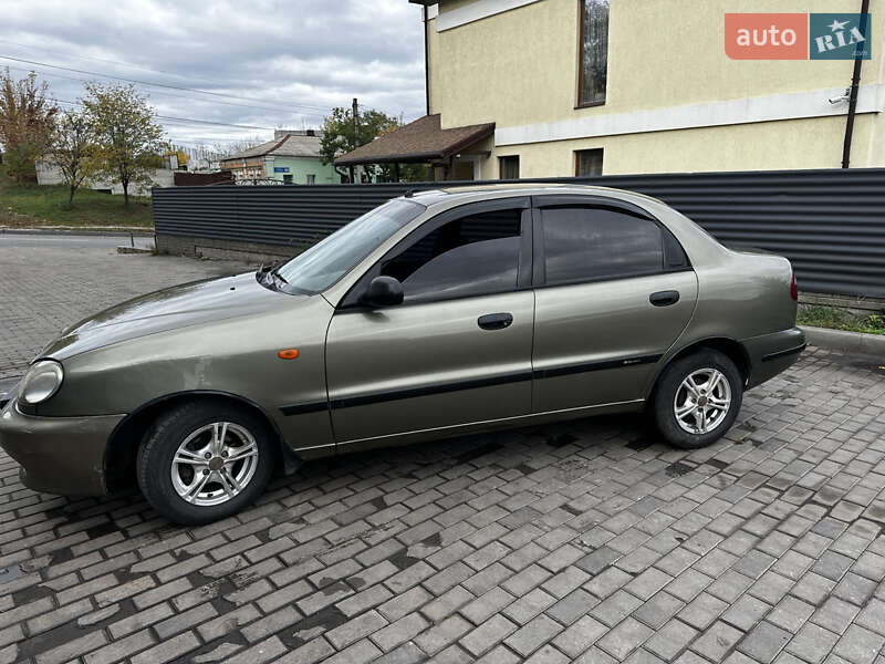 Седан Daewoo Lanos 2004 в Харькове