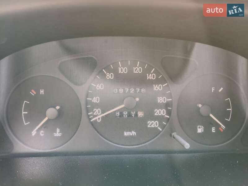 Седан Daewoo Lanos 2003 в Запоріжжі