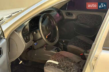Седан Daewoo Lanos 2002 в 