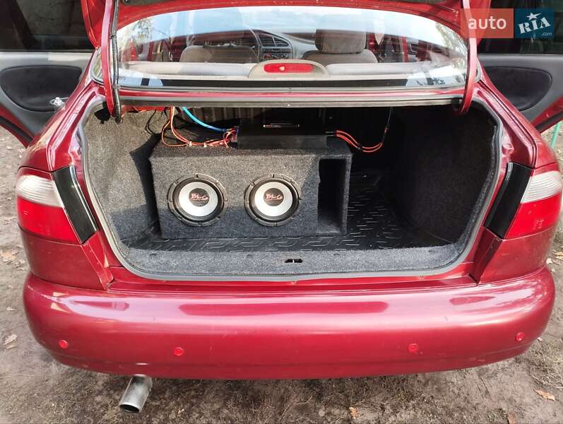 Седан Daewoo Lanos 2002 в Черкассах