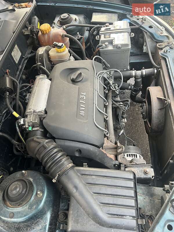 Седан Daewoo Lanos 2005 в Киеве