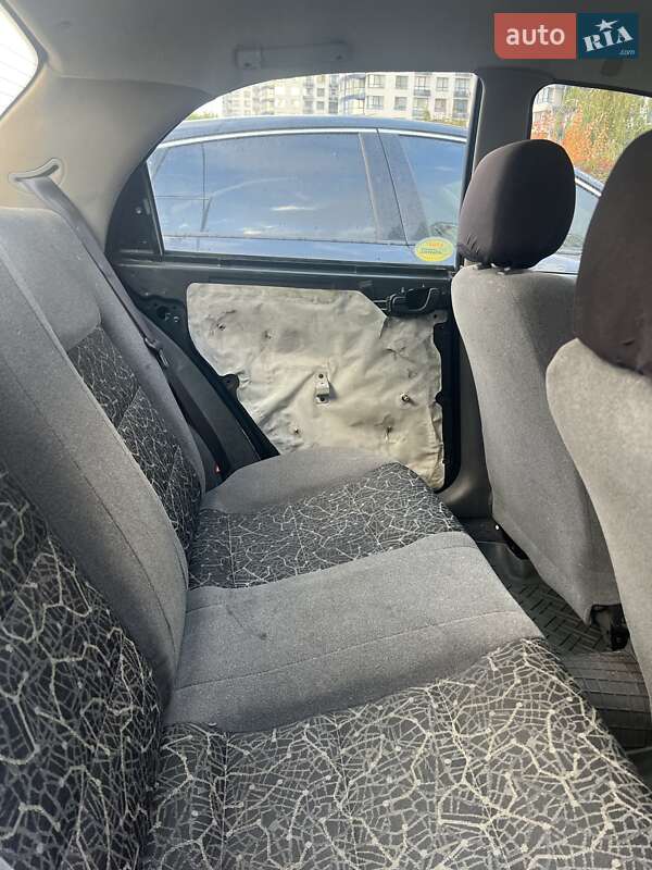 Седан Daewoo Lanos 2005 в Киеве