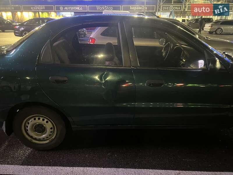 Седан Daewoo Lanos 2005 в Киеве