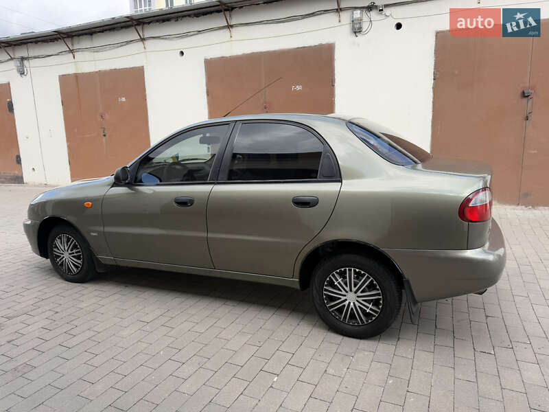 Седан Daewoo Lanos 2004 в Вінниці