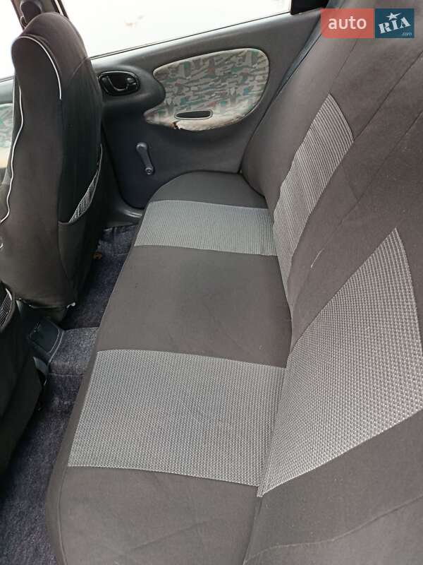 Седан Daewoo Lanos 1998 в Николаеве
