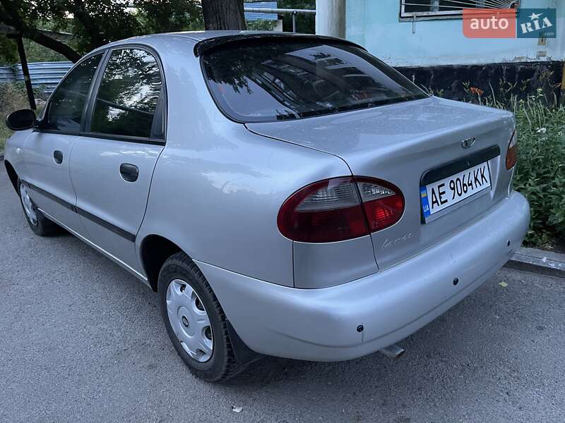 Седан Daewoo Lanos 2006 в Павлограді