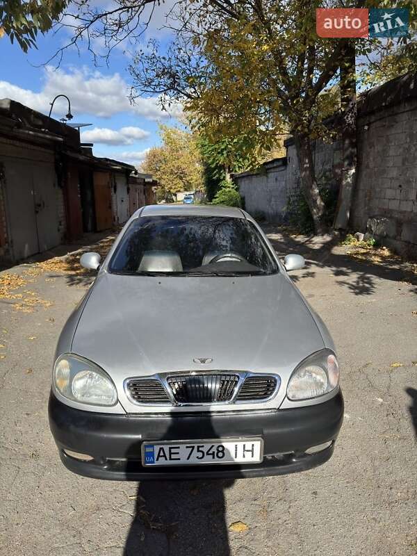 Седан Daewoo Lanos 1998 в Дніпрі