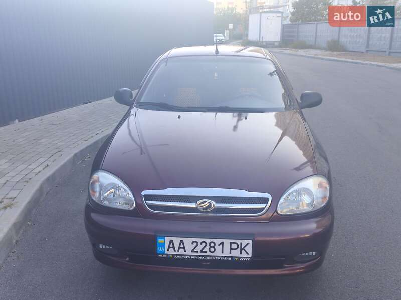 Седан Daewoo Lanos 2011 в Києві