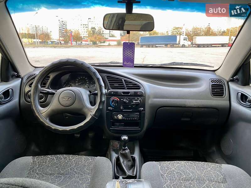 Седан Daewoo Lanos 2004 в Запоріжжі