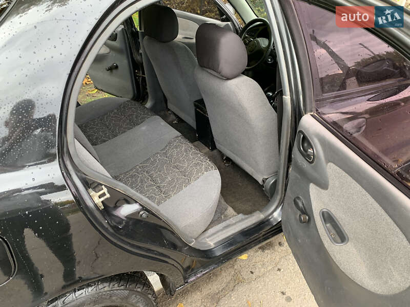 Седан Daewoo Lanos 2006 в Подільську