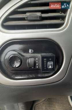 Седан Daewoo Lanos 2005 в  фото 2 Седан Daewoo Lanos 2005 в