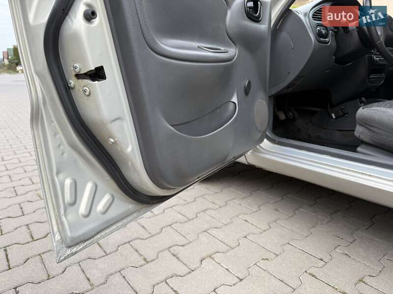 Седан Daewoo Lanos 2009 в Хмельницком
