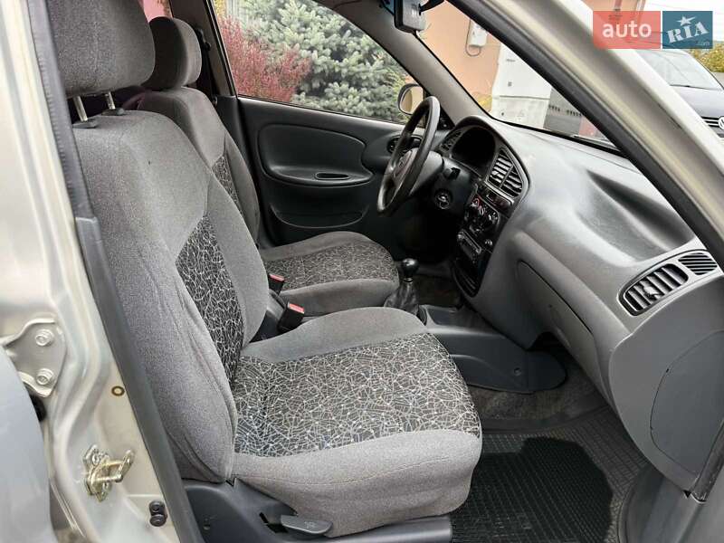 Седан Daewoo Lanos 2009 в Хмельницком