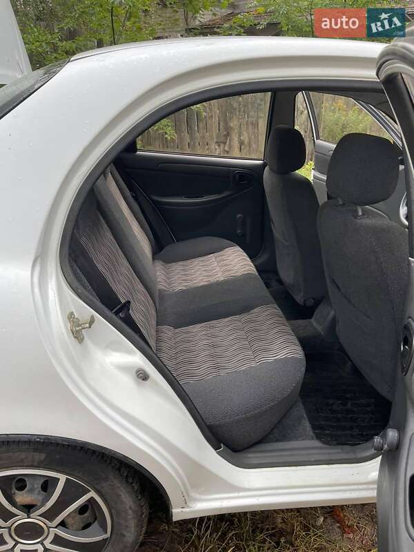 Седан Daewoo Lanos 2014 в Києві фото 4 Седан Daewoo Lanos 2014 в Києві