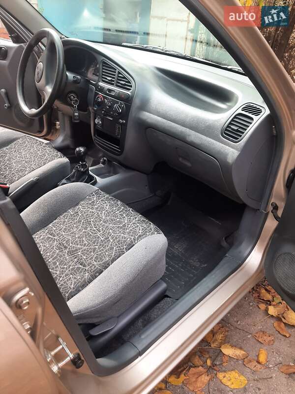 Седан Daewoo Lanos 2007 в Запоріжжі