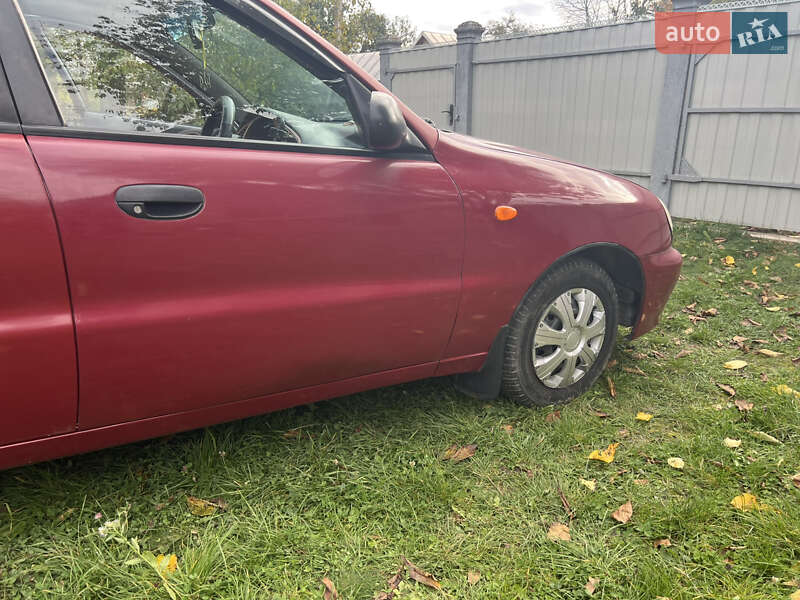 Седан Daewoo Lanos 2000 в Житомирі