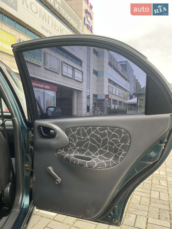 Седан Daewoo Lanos 2002 в Харькове