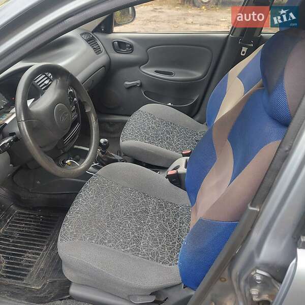 Седан Daewoo Lanos 2009 в Києві