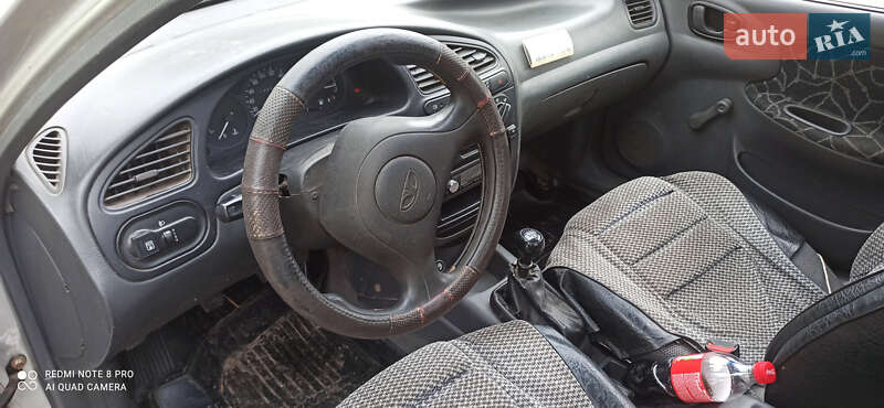Седан Daewoo Lanos 2001 в Чернігові