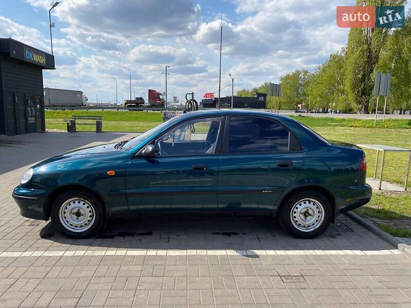 Седан Daewoo Lanos 2004 в Харькове