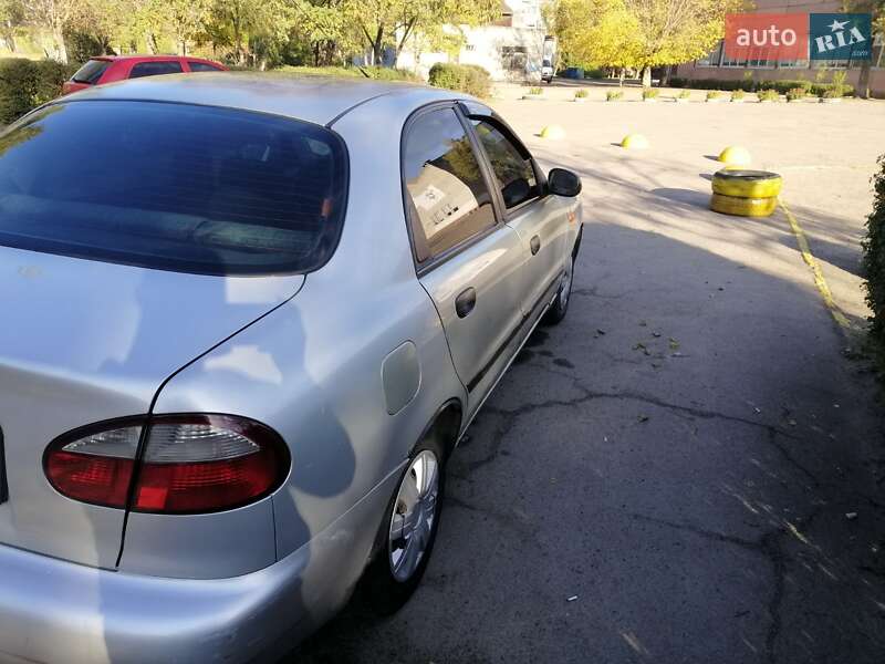 Седан Daewoo Lanos 2004 в Кам'янському