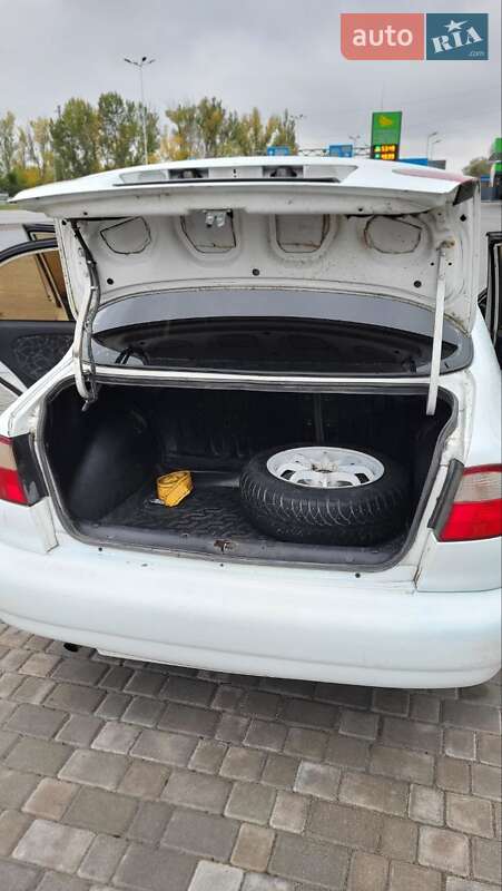 Седан Daewoo Lanos 2003 в Дніпрі фото 5 Седан Daewoo Lanos 2003 в Дніпрі