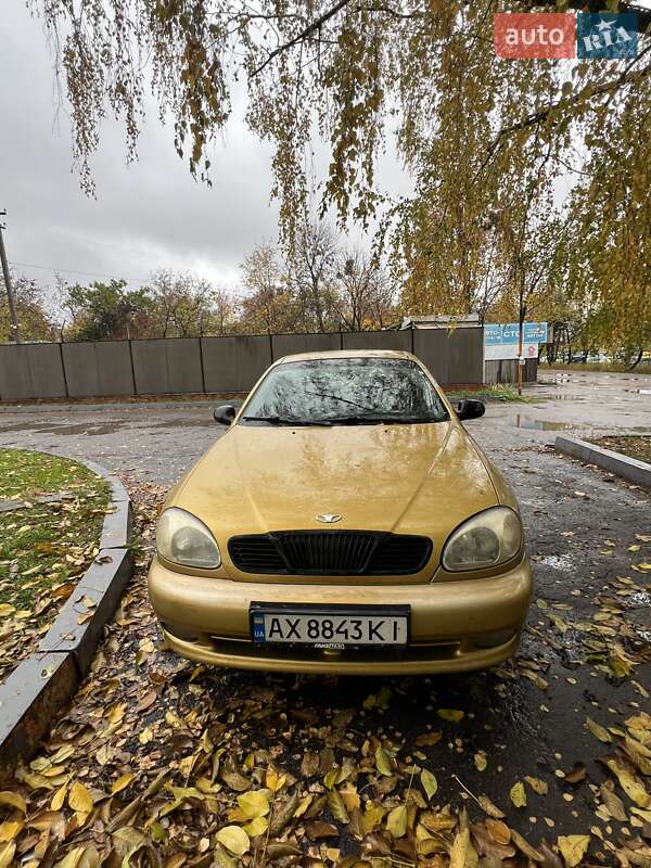 Хэтчбек Daewoo Lanos 2001 в  фото Хэтчбек Daewoo Lanos 2001 в
