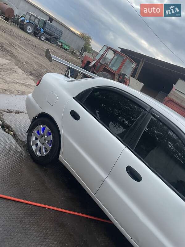 Седан Daewoo Lanos 2008 в Николаеве
