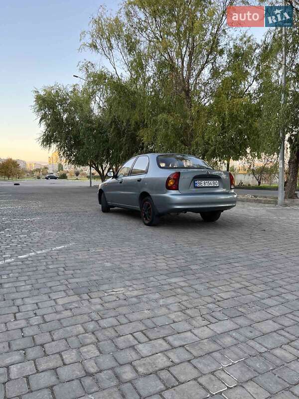 Седан Daewoo Lanos 2011 в Херсоні