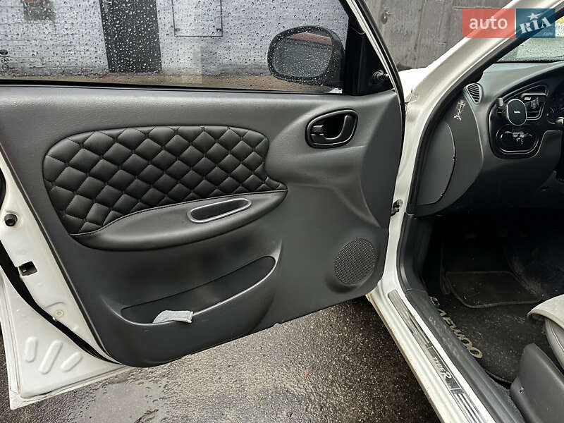 Седан Daewoo Lanos 1998 в Золотоноше