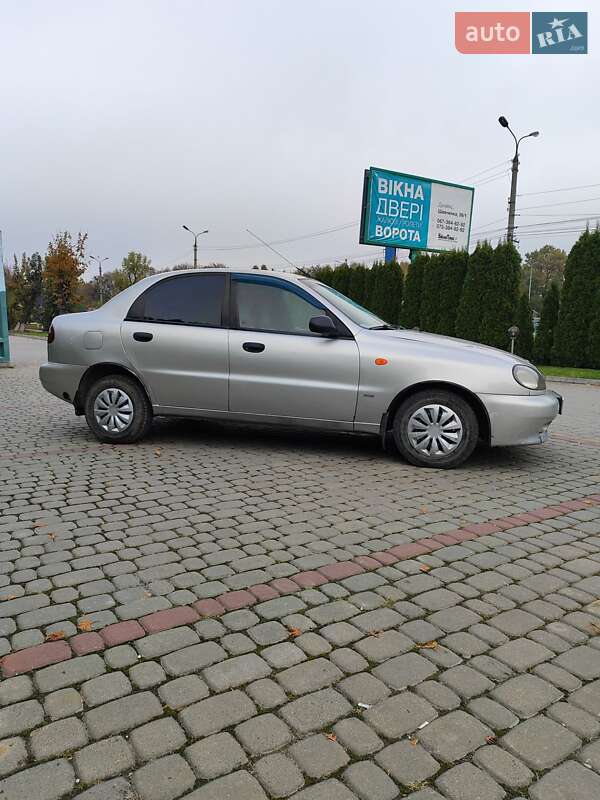Седан Daewoo Lanos 2005 в Дунаївцях