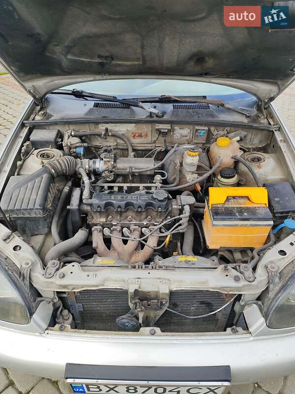 Седан Daewoo Lanos 2005 в Дунаївцях