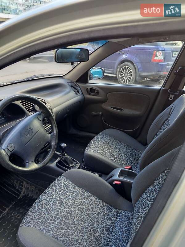 Седан Daewoo Lanos 2006 в Киеве