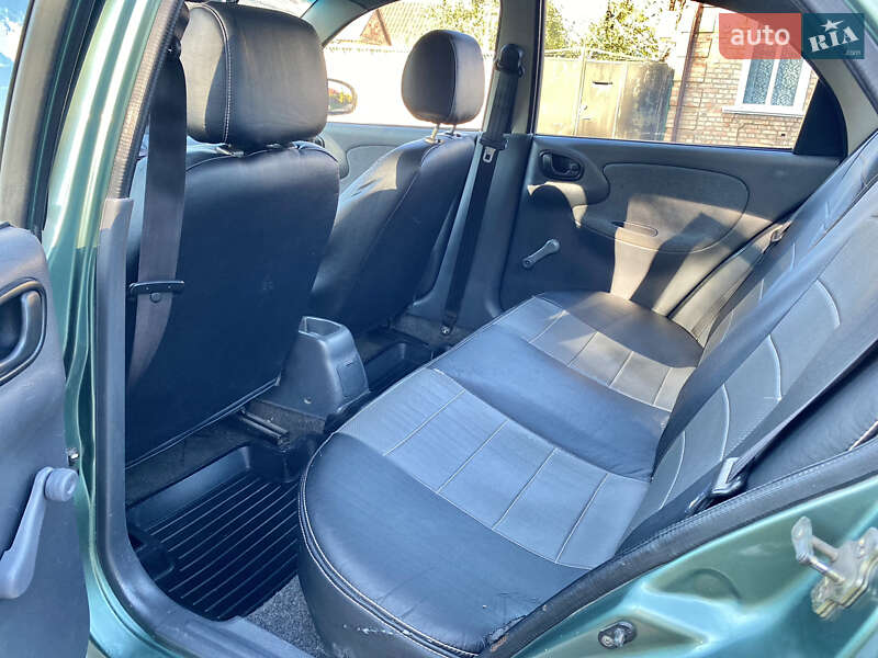 Седан Daewoo Lanos 2006 в Кропивницком