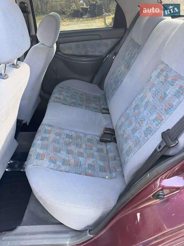 Седан Daewoo Lanos 2005 в Житомирі