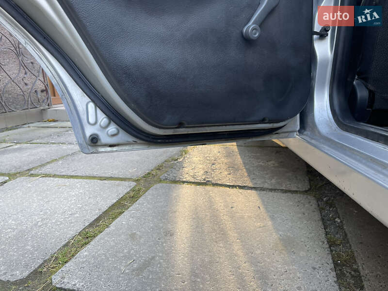 Седан Daewoo Lanos 2002 в Львові фото 19 Седан Daewoo Lanos 2002 в Львові