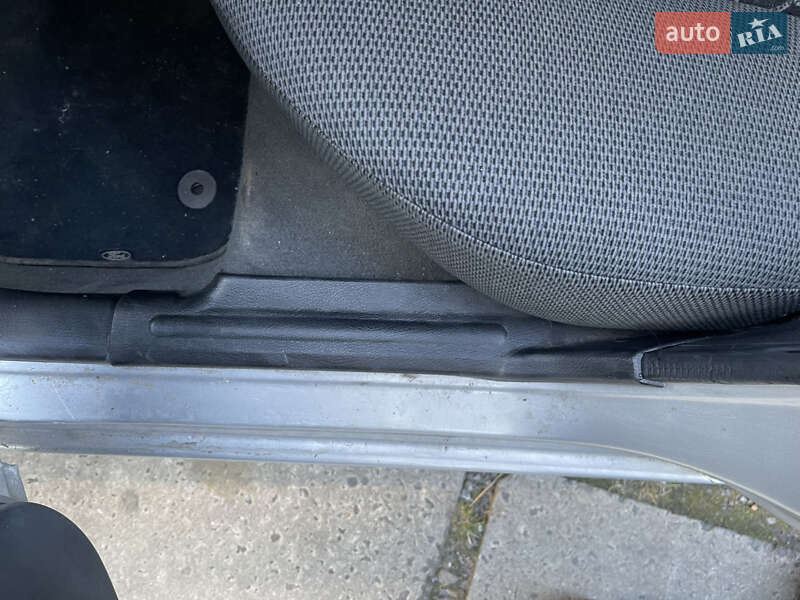 Седан Daewoo Lanos 2002 в Львові фото 21 Седан Daewoo Lanos 2002 в Львові